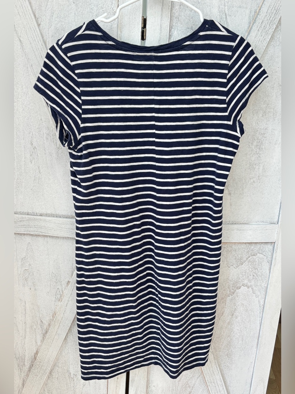 Gap Striped T-Shirt Dress Women’s Medium Blue White 100% Cotton V-Neck Preppy - Picture 2 of 7
